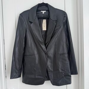 RD Style Anna Black Blazer. NWT